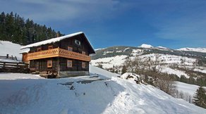 Gigerach-Huette-Gastein-Almliesl-Winter.jpg