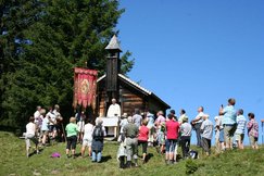 Wallfahrt-zur-Drei-Waller-Kapelle.jpg