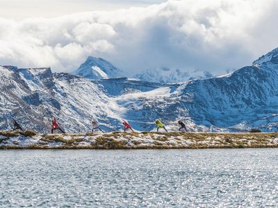 Yoga am Berg